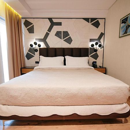 Richmond Hotel Корча Екстериор снимка