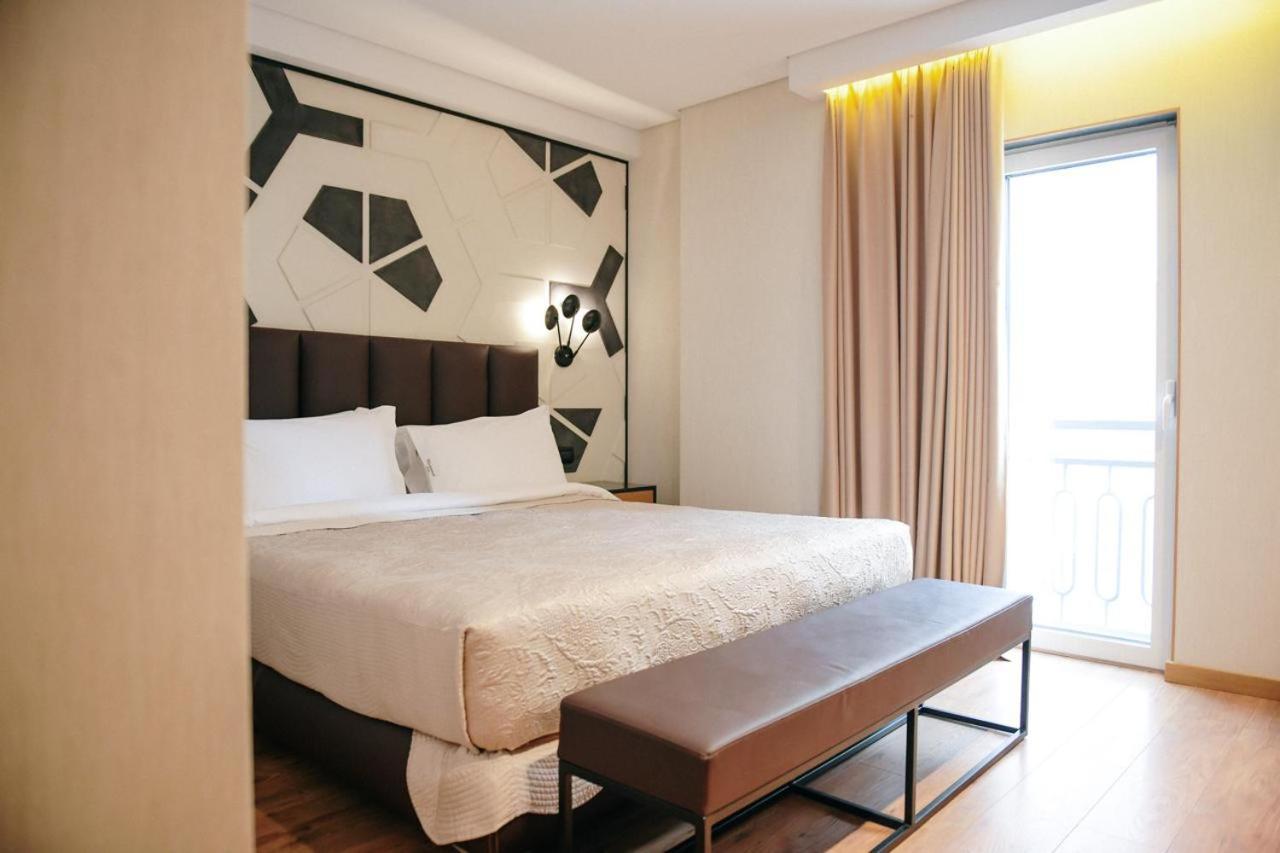 Richmond Hotel Корча Екстериор снимка