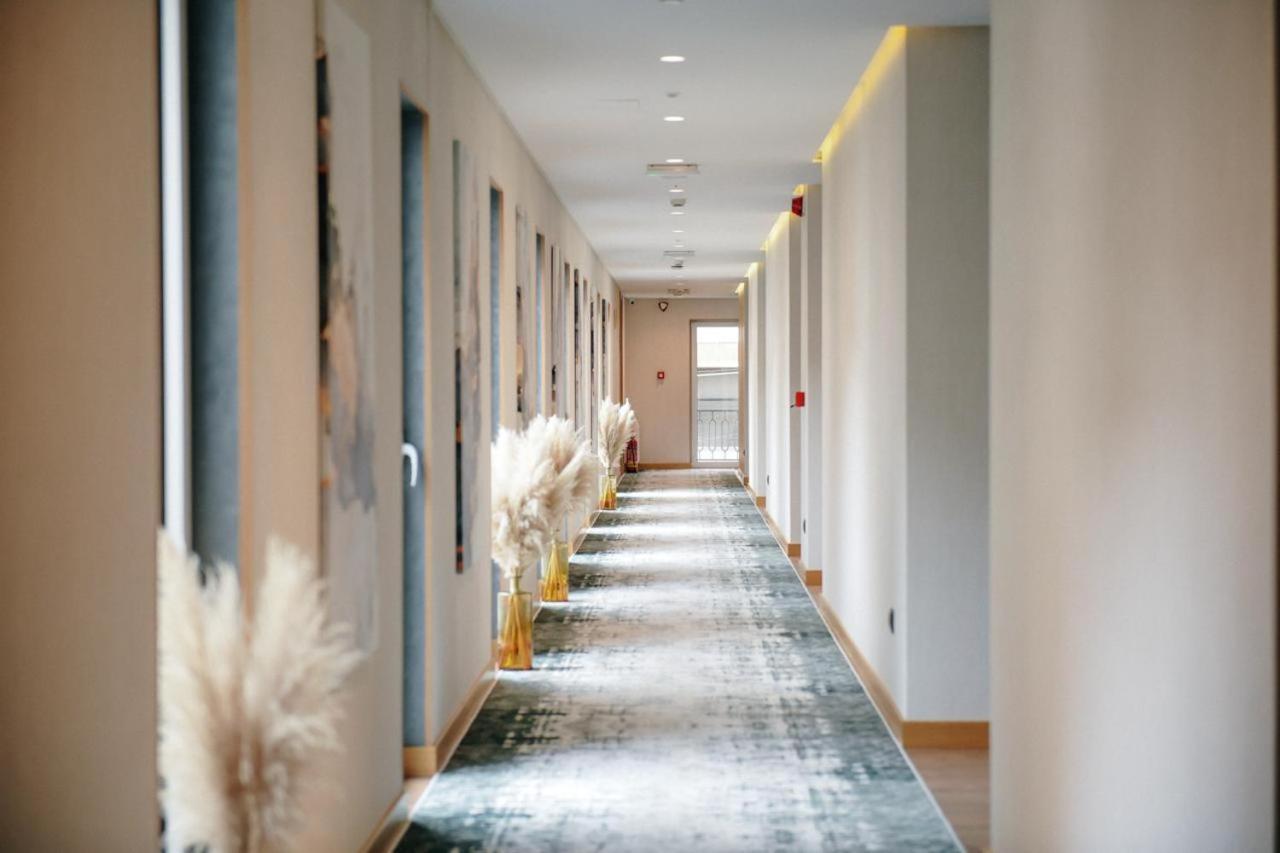 Richmond Hotel Корча Екстериор снимка