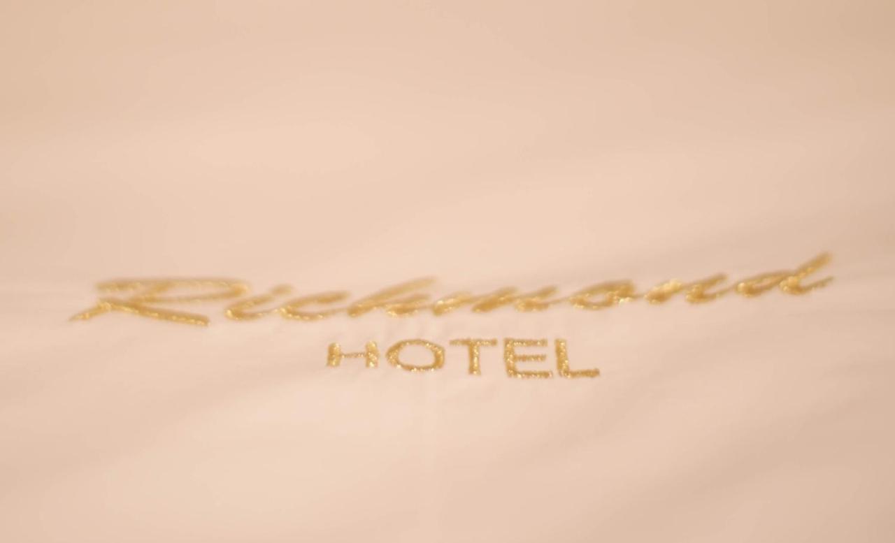 Richmond Hotel Корча Екстериор снимка